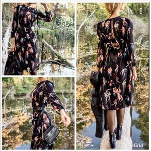 H&M- Black Orchid Floral Midi Dress Size 8  I good condition